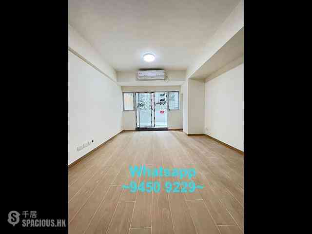 Sai Ying Pun - The Standard Chartered Bank Building 03