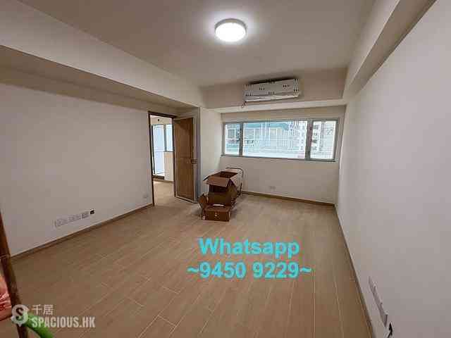 Sai Ying Pun - The Standard Chartered Bank Building 02