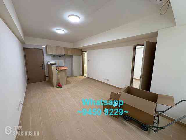 Sai Ying Pun - The Standard Chartered Bank Building 03