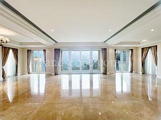 The Peak - 28, Gough Hill Road 04