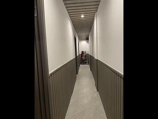 Central - 72, Des Voeux Road Central 03