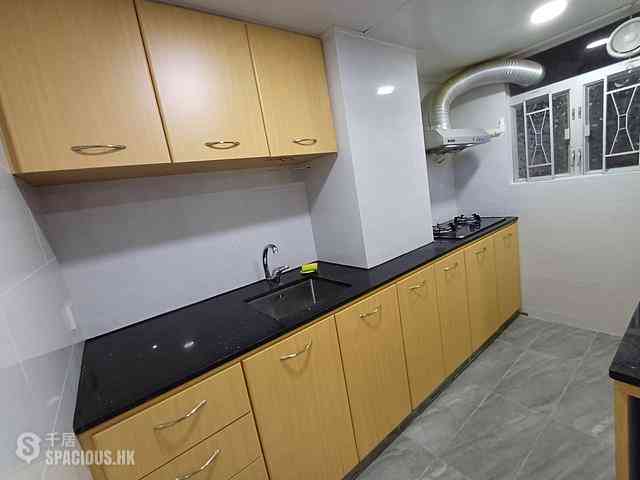 Causeway Bay - Bay View Mansion 09