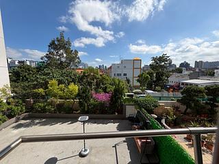 Yau Yat Chuen - Village Gardens 13