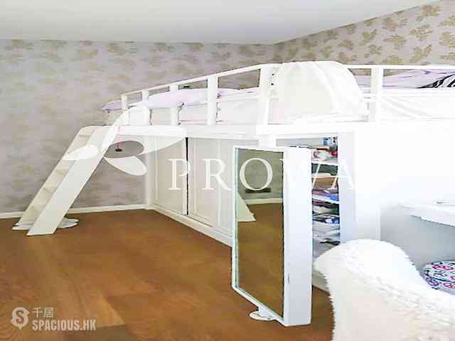 Chung Hom Kok - Villa Piubello 05