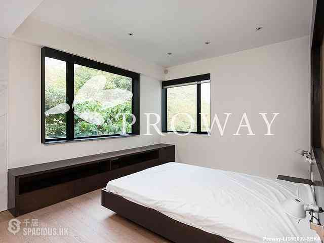 Happy Valley - Pine Gardens 07
