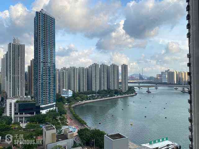 Tsuen Wan - Ocean Pride 01