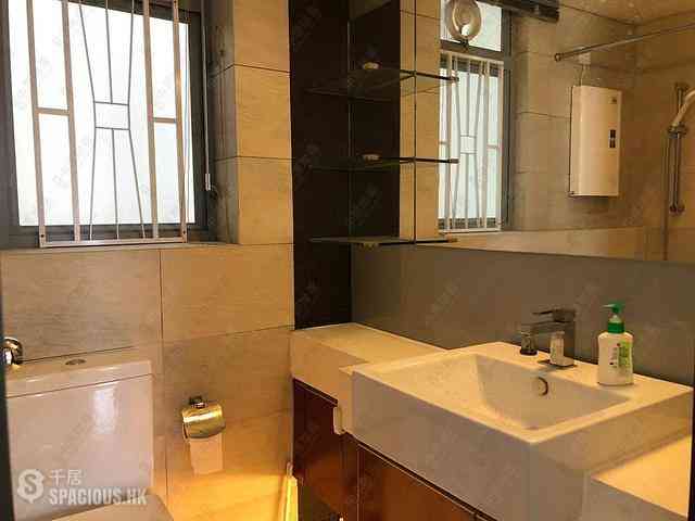 Sai Wan Ho - Grand Promenade Block 2 05