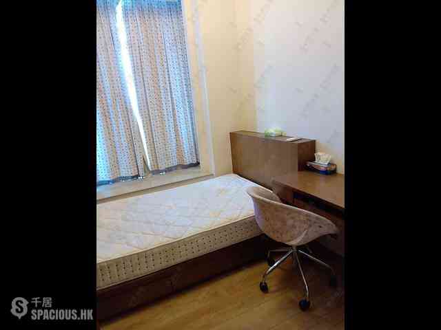 Siu Sai Wan - Island Resort Block 7 04