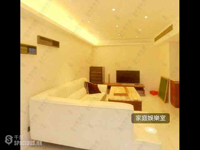 Siu Sai Wan - Island Resort Block 7 11