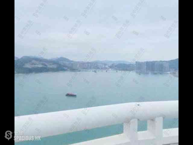 Siu Sai Wan - Island Resort Block 7 13