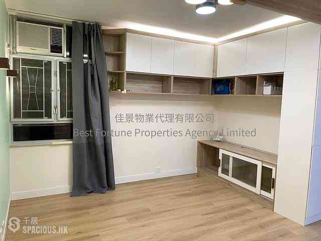 Kennedy Town - Joyful Building 01