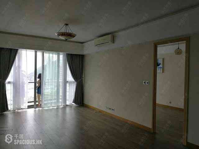 Wong Chuk Hang - Marinella Block 2 25