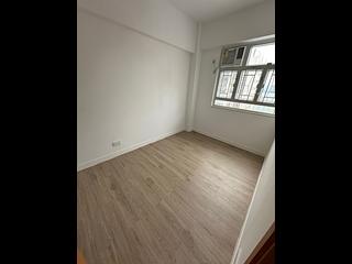 Shek Tong Tsui - Hau Fook Building 04