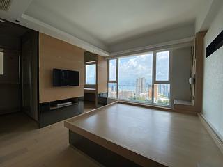 Tai Hang - Swiss Towers Block 4 (Block GH) 03