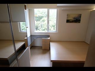 Tai Hang - Swiss Towers Block 4 (Block GH) 08