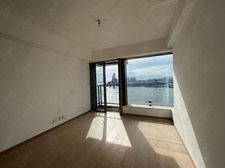 Fortress Hill - Harbour Glory Block 8 03