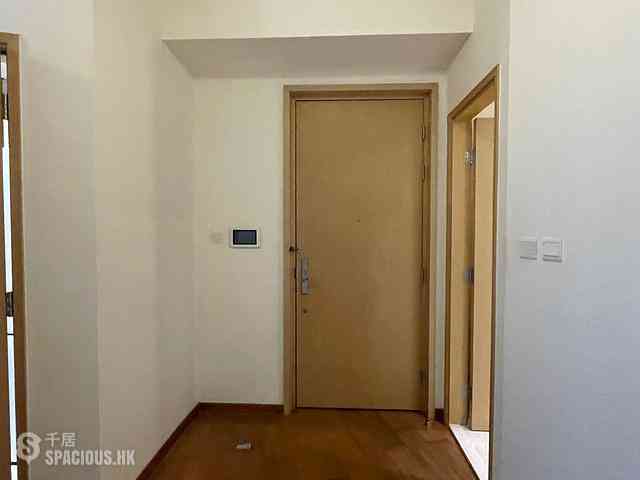 Tseung Kwan O - The Papillons Block 6 05