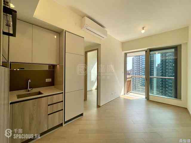 Lohas Park - Lohas Park Phase 11C Villa Garda II Tower 2A 01
