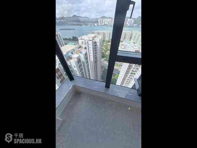 Quarry Bay - The Holborn 05