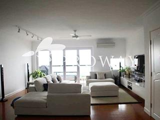 Pok Fu Lam - Baguio Villa Block 46 02