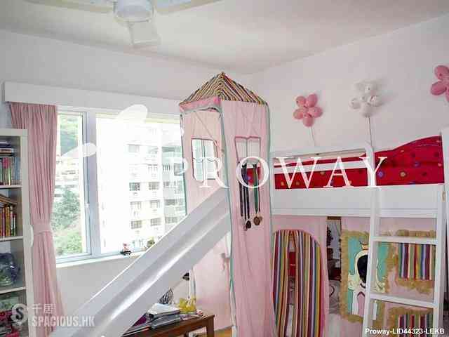Pok Fu Lam - Baguio Villa Block 46 07