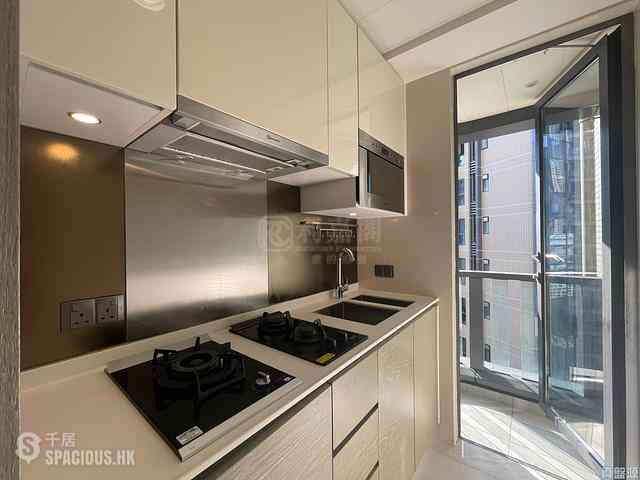 Tseung Kwan O - Alto Residences Block 8 11