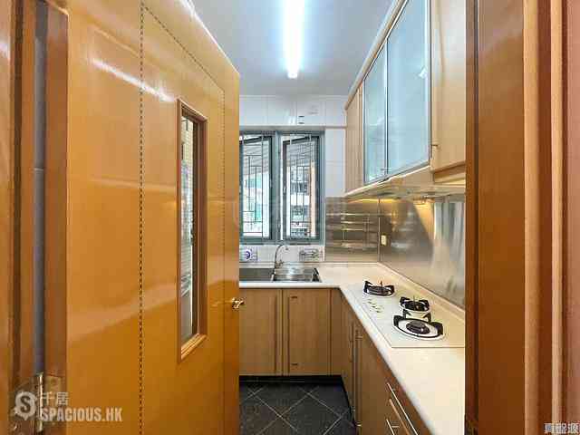 Tiu Keng Leng - Ocean Shores Phase 2 Block 9 05