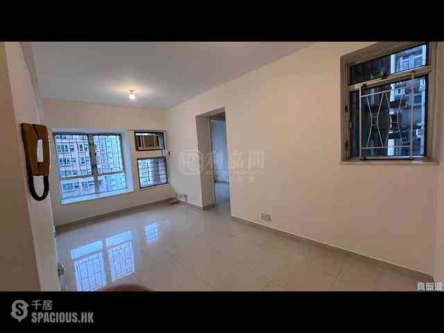 Quarry Bay - Mount Parker Lodge 01