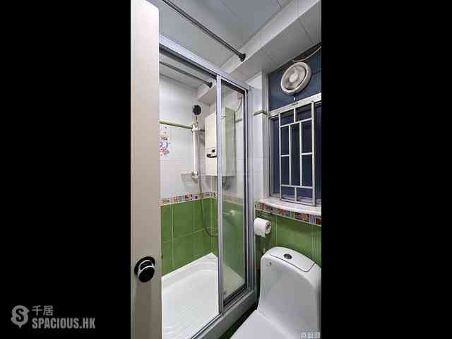 Quarry Bay - Mount Parker Lodge 06
