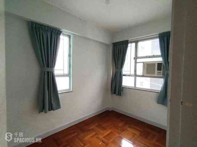 North Point - Ngan Fai Building 05