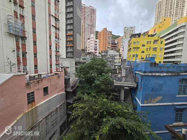 Wan Chai - 1, King Sing Street 01