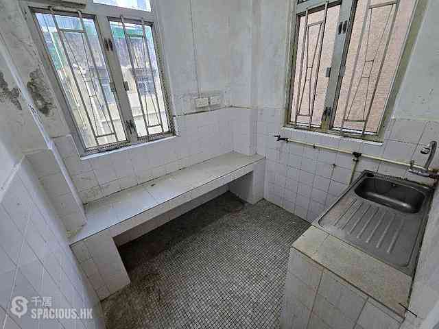 Wan Chai - 1, King Sing Street 06