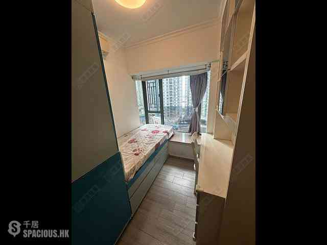 Tai Kok Tsui - Island Harbourview Block 1 03