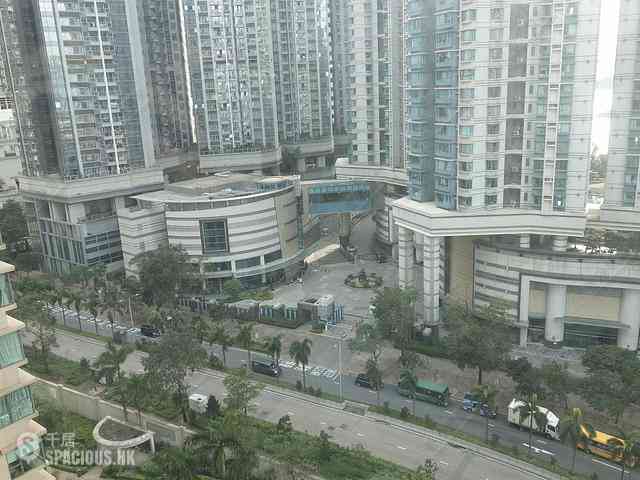 Tai Kok Tsui - Island Harbourview Block 1 06