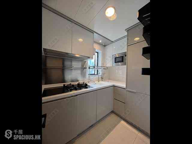 Tai Kok Tsui - The Long Beach Tower 1 05