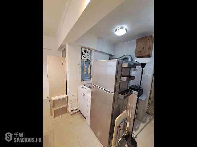 Quarry Bay - Tak Lee Building 04