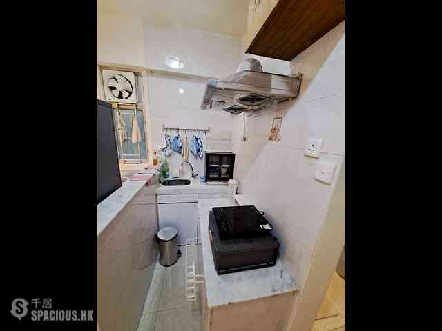 Quarry Bay - Tak Lee Building 06
