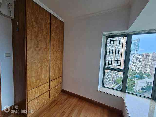 Tai Kok Tsui - Park Avenue Central Park 14