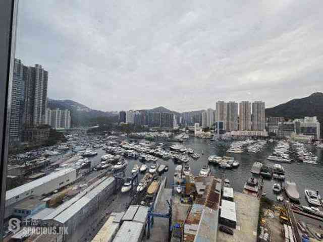 Ap Lei Chau - Larvotto Block 6 01