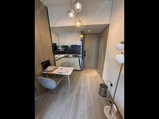 Sai Ying Pun - The Queens 03