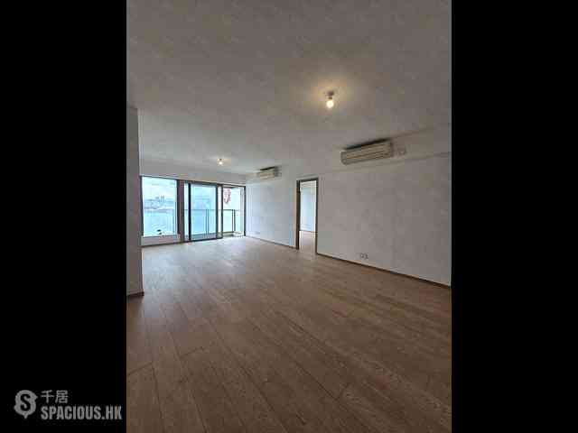 Fortress Hill - Harbour Glory Block 8 06