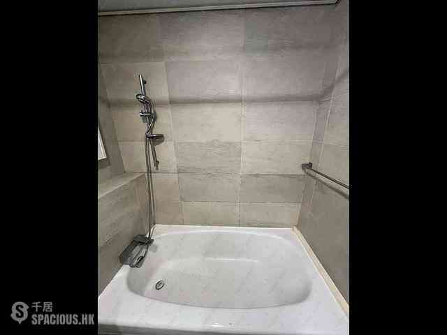 Sai Wan Ho - Grand Promenade Block 2 16