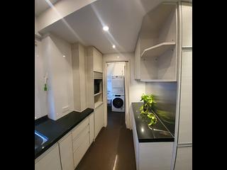 Pok Fu Lam - Baguio Villa Block 34 06