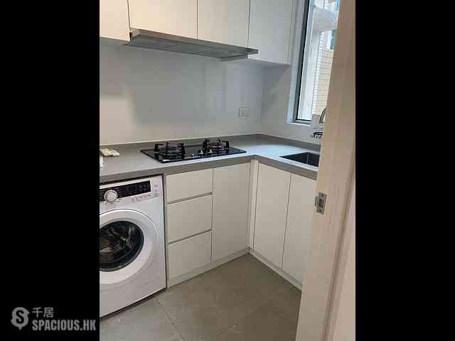 Tung Chung - Caribbean Coast Phase 2 Albany Cove Tower 8 02