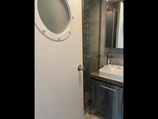 Tung Chung - Caribbean Coast Phase 2 Albany Cove Tower 8 07