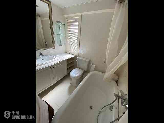 Yau Yat Chuen - Elite Villa Block C 06