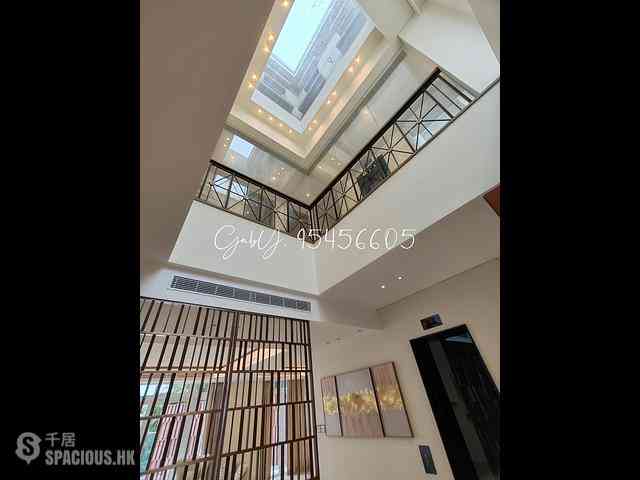The Peak - 28, Gough Hill Road 03