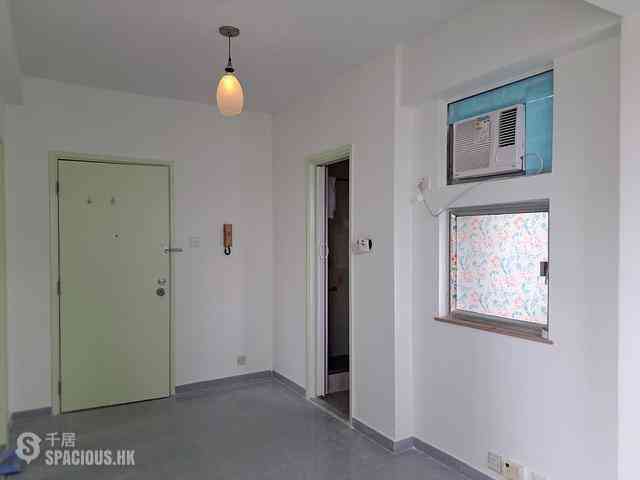 Shau Kei Wan - Hong Wah Mansion 02