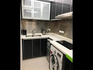 Shau Kei Wan - Fu King Building 04