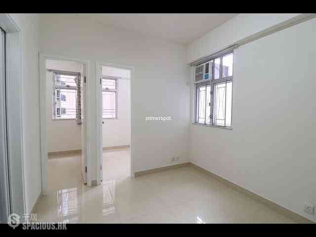 Wan Chai - Yen Men Building 01